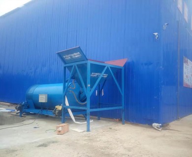 中鐵二十二局崇左鐵路滾筒洗石機工作現場(chǎng)