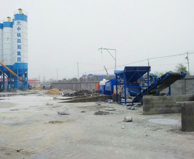 中鐵四局連鎮客專(zhuān)洗石機安裝現場(chǎng)